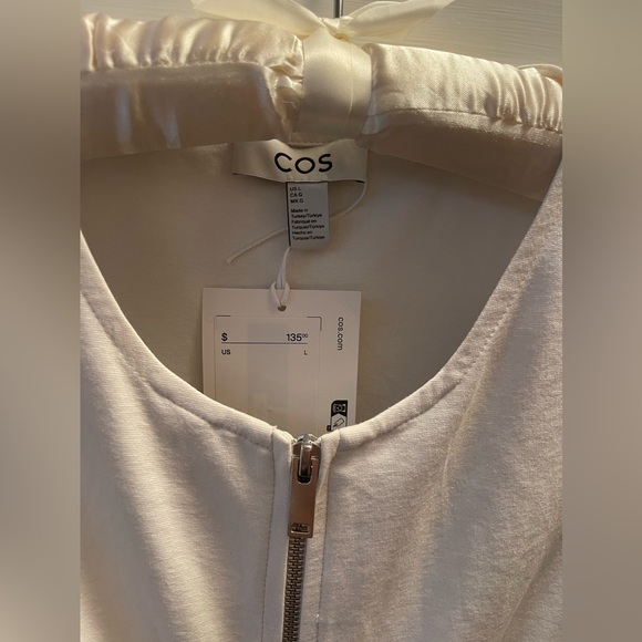 White dress - Picture 3 of 4